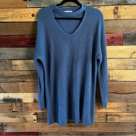 Zenana Blue‎ Sweater Size Small - Picture 1 of 11